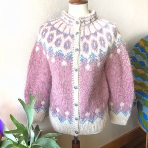 Like New❄️Sweetheart Icelandic Ski Sweater!